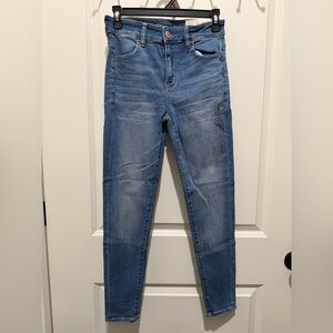 American eagle outfitters high-rise jegging size US 4 short